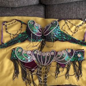 CARNIVAL PURPLE OUTFIT/ costume size L